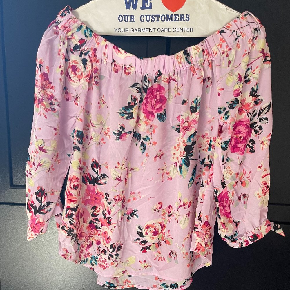Women's Express Off Shoulder Floral Blouse Size Medium